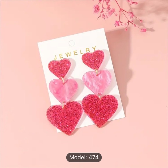 Mother’s Day triple heart pink tones acrylic drop earrings for women NWT - Picture 1 of 7
